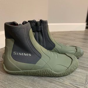 Size 13 Men’s Simms Boots